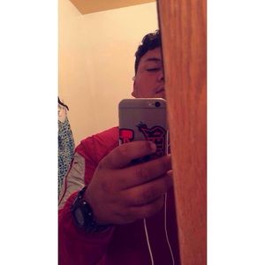 Meet your Posher, Ethan